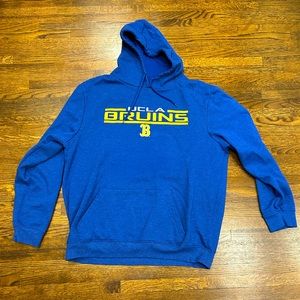 Colosseum men’s collegiate sweatshirt